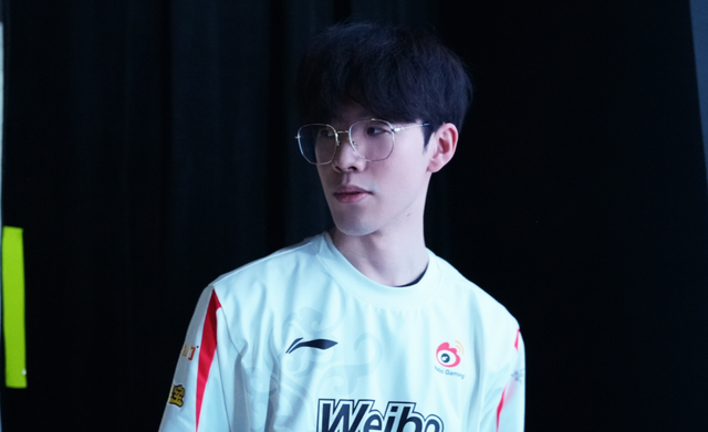 TheShy迎来二十赛季高光表现，MAD球迷沸腾！